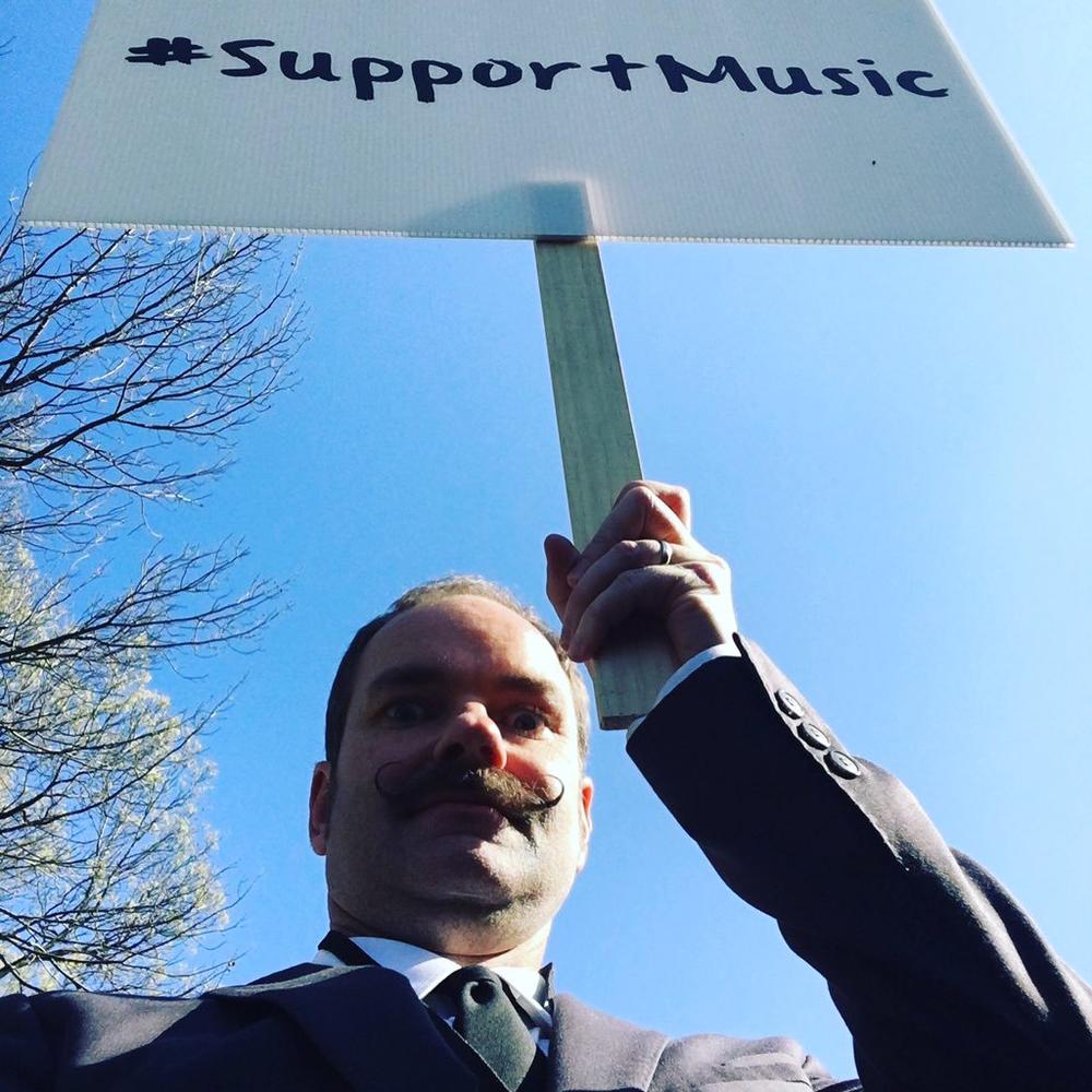 Brandon Bush visiting Grammy Advocacy event in 2016.