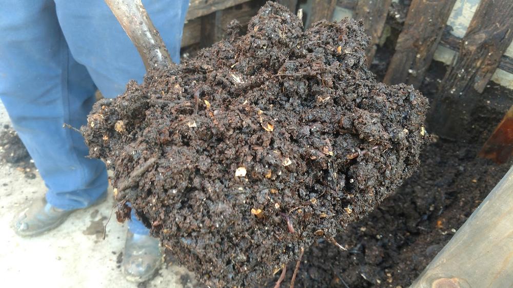 It can take up to 20 weeks for the compost to be ready to spread on a field.