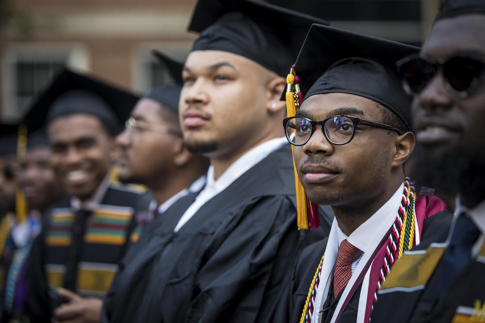 Morehouse College, Spelman College and UNCF to receive $140 million donation from Netflix CEO, wife.