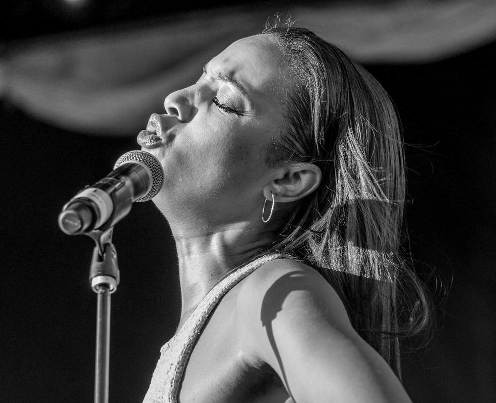 Grammy-nominated singer-songwriter Alice Smith blends R&B, blues, jazz and soul. 