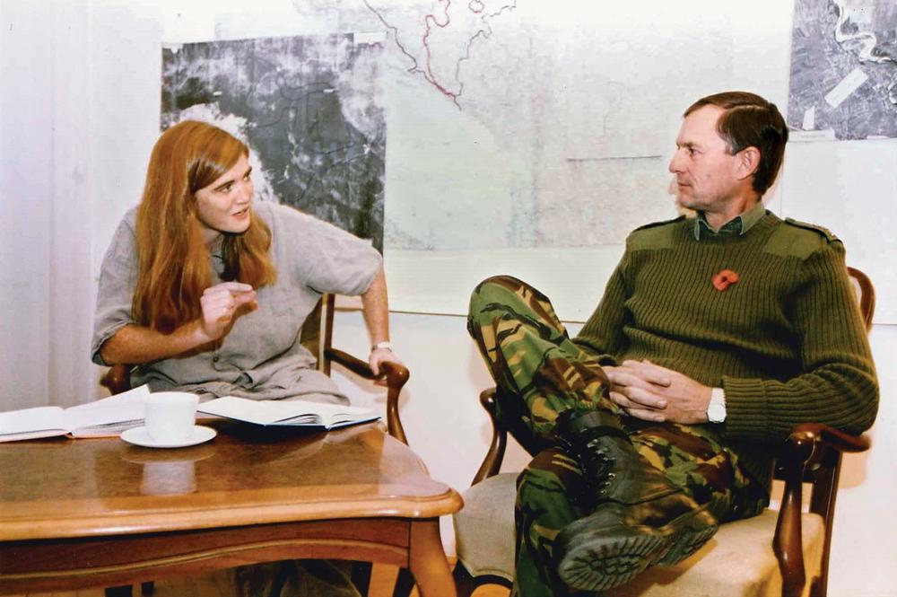 Samantha Power interviewing U.N. Force Commander Michael Rose in Sarajevo in 1995.