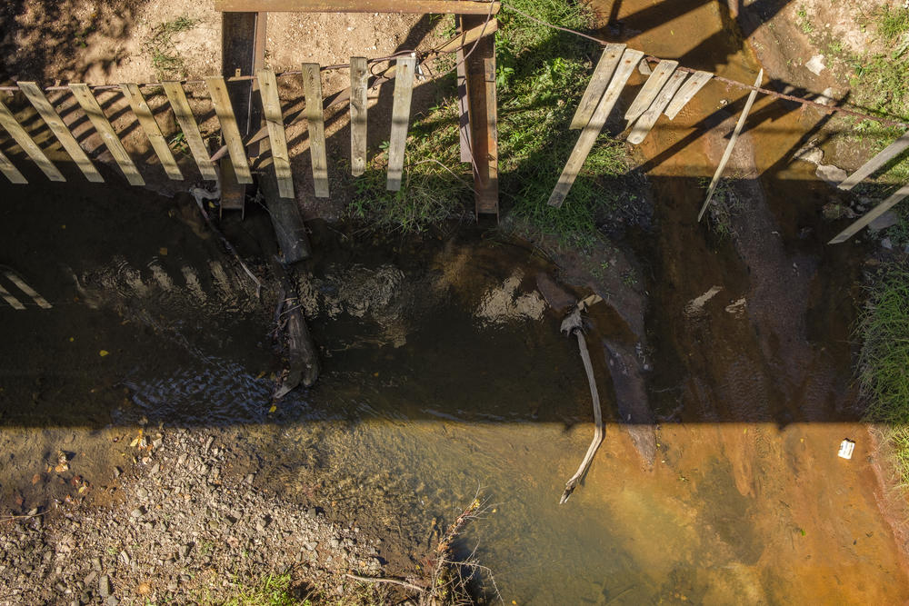 The spot on Fishing Creek in Milledgeville where a recent chemical release resulted in a fish kill. 