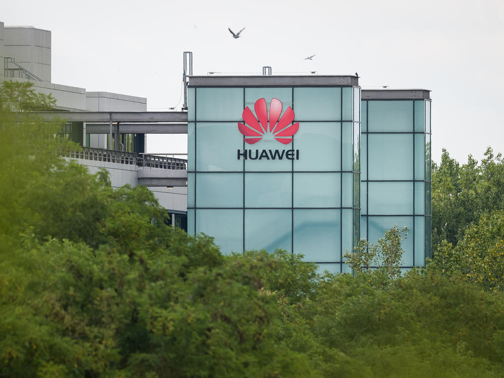 The British government has announced that starting next year, telecommunications companies would be banned from buying Huawei equipment for the U.K.'s 5G network. Existing Huawei equipment will need to be removed by 2027.