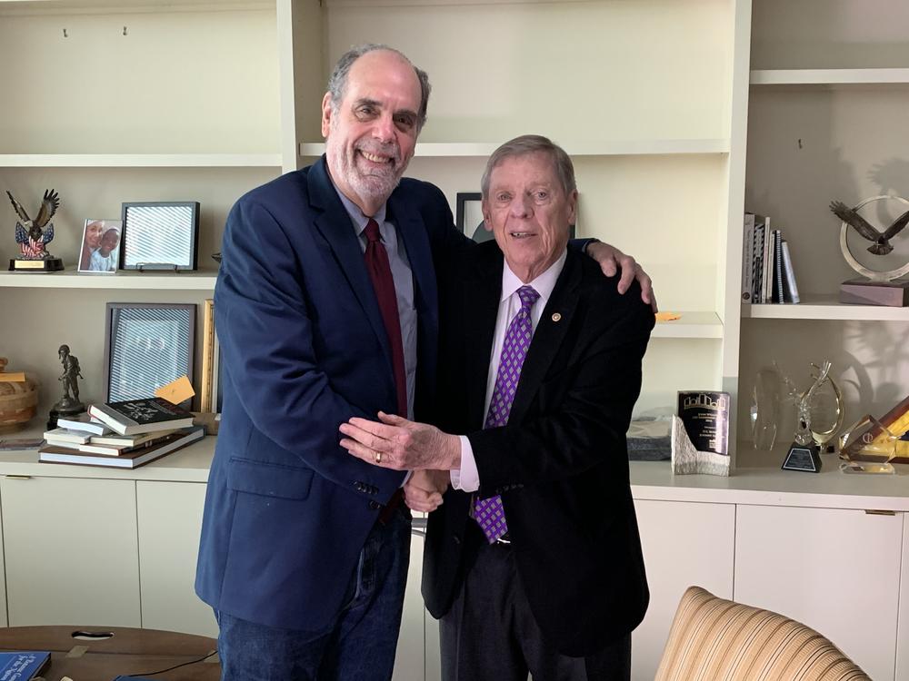 Bill Nigut with Sen. Johnny Isakson (R-Georgia)