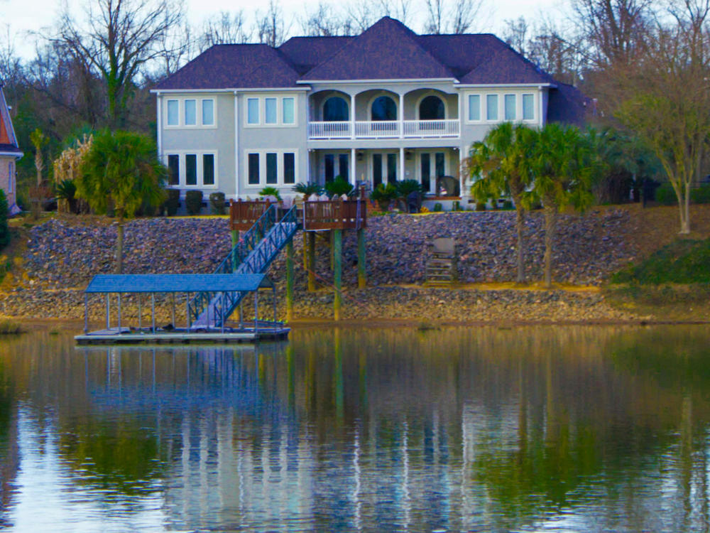 A plan to help endangered fish in the Savannah River could cause problems for some people with waterfront property.