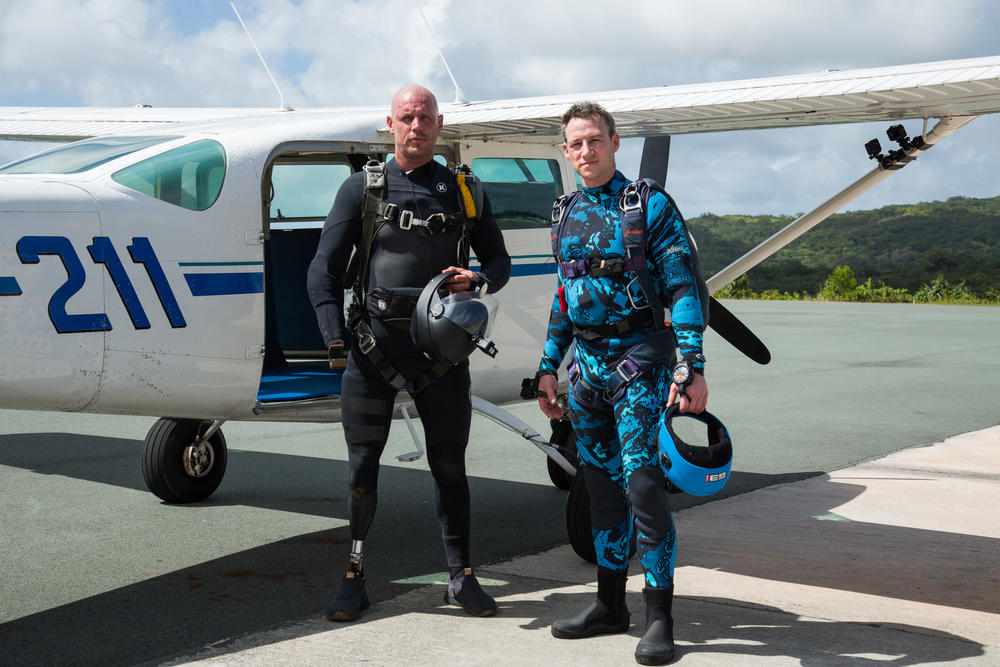 "Sharkwrecked: Crash Landing" co-stars Paul de Gelder and James Glancy. 