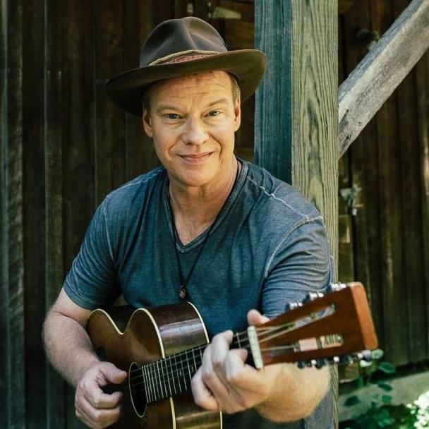 Grammy winning singer and songwriter Shawn Mullins
