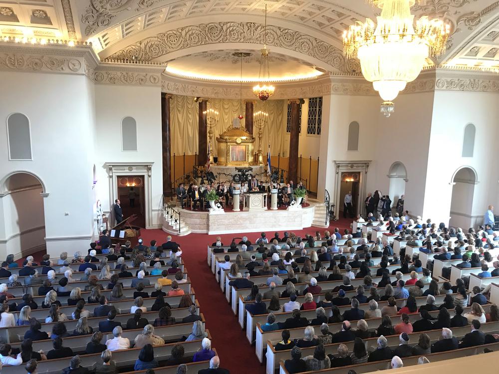 Hundreds gather at The Temple to remember the victims murder in a Pittsburgh synagogue.