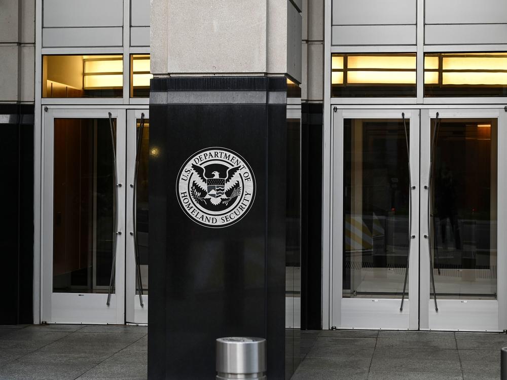 ICE, a federal law enforcement agency under the Department of Homeland Security, has issued guidelines preventing newly enrolled international students from studying in the U.S. if their colleges are operating only online this fall.