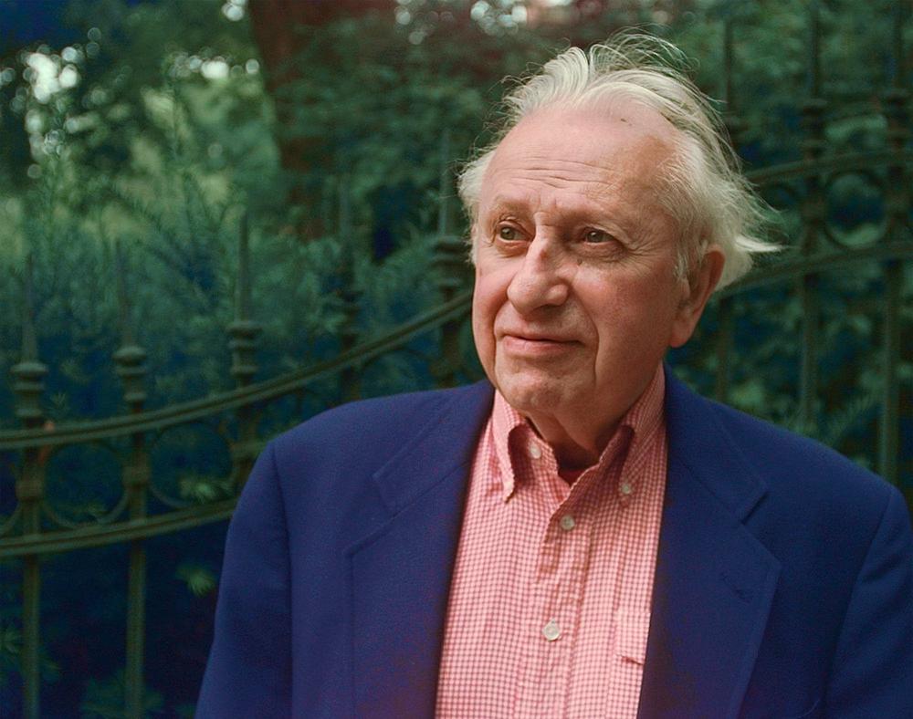Studs Terkel stands outside his home in Chicago on July, 8, 1997.
