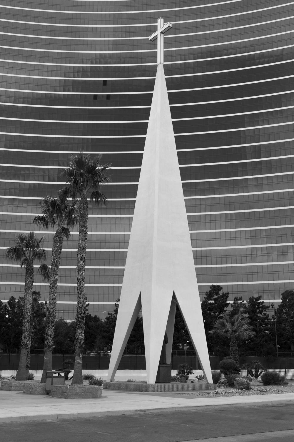 This four-sided spire<strong> </strong>stands beside the Guardian Angel Cathedral on the Las Vegas Strip. Designed by Williams in the early 1960s, both structures were built in 1963 to serve casino employees who lived and worked in the area.
