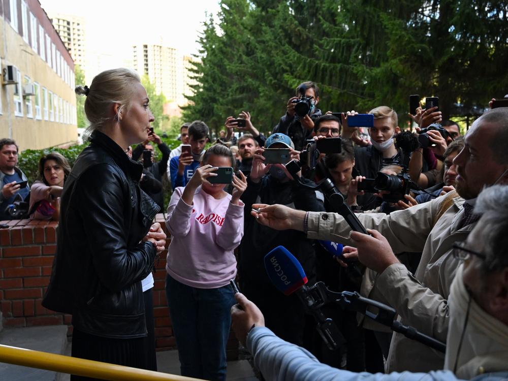 Yulia Navalnaya, wife of Russian opposition leader Alexei Navalny, says she has been blocked from seeing her husband and from moving him to a clinic in Berlin.
