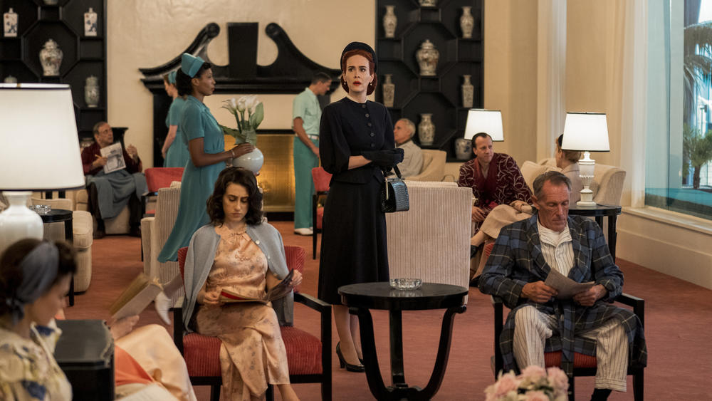 Sarah Paulson stands out as Mildred in her hospital in <em>Ratched</em>.