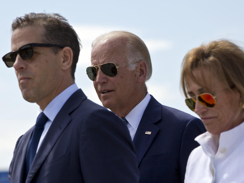 Joe Biden, center, his son Hunter Biden and his sister Valerie Biden Owens in 2016. Hunter Biden is the subject of a new GOP report.