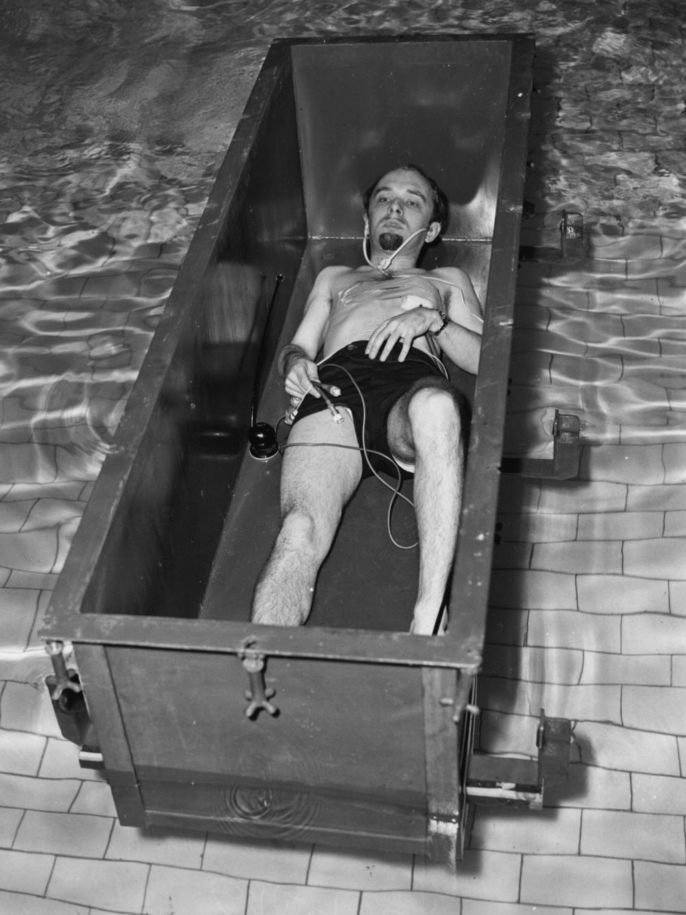 Randi's showmanship as 'The Amazing Randi' was inspired by his hero, Harry Houdini.