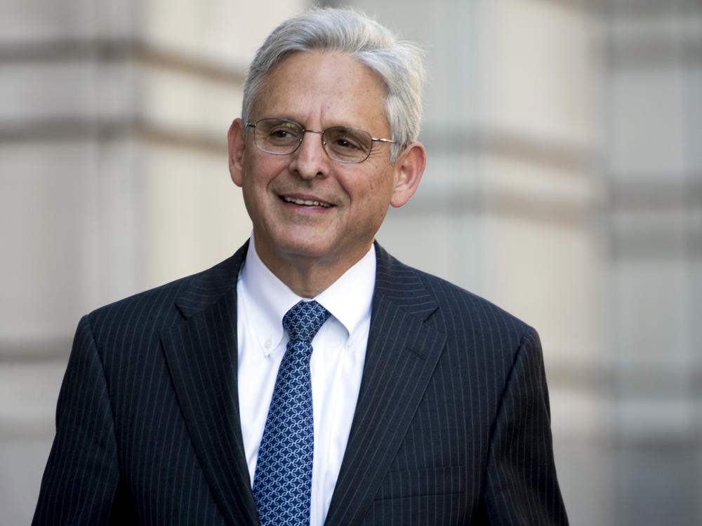 U.S. appellate Judge Merrick Garland walks into federal court in November 2017 in Washington. He could be in contention for a nomination to become attorney general.