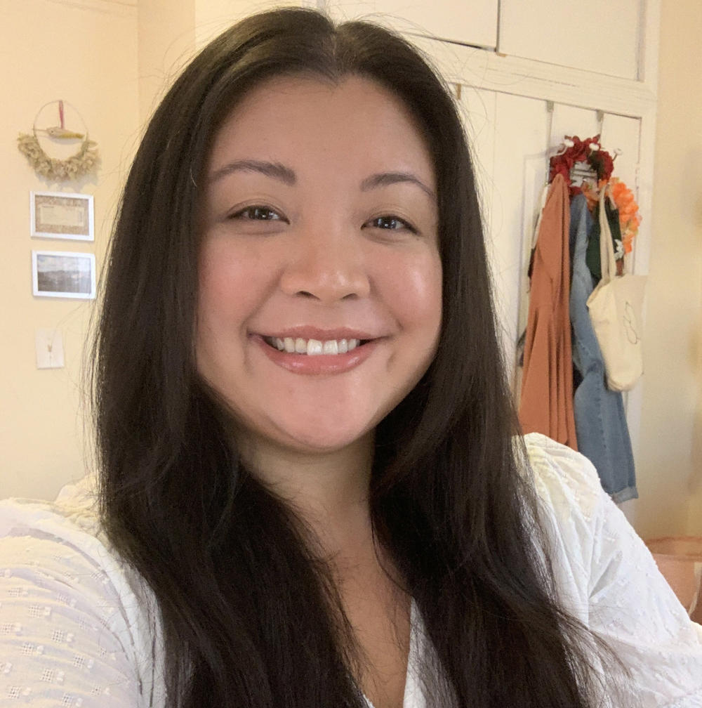 Stacey Mei Yan Fong was born in Singapore, raised in Indonesia and Hong Kong, and moved to the U.S to attend college in Georgia.