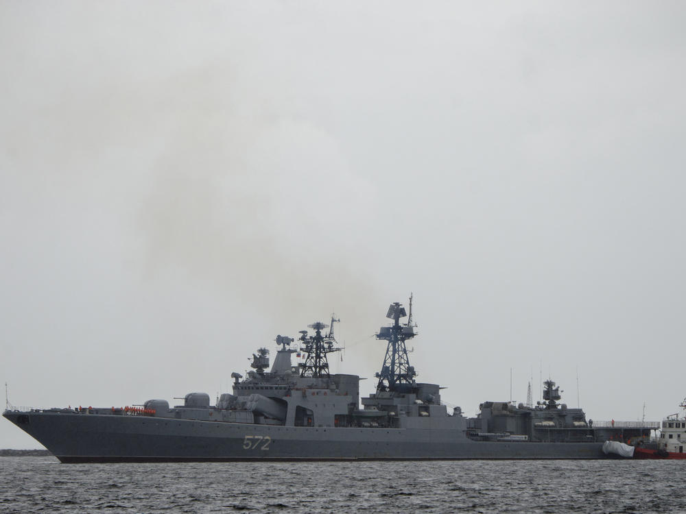 The Russian navy's Admiral Vinogradov arrives for a five-day goodwill visit at the South Harbor of Manila in June 2018. The vessel was involved in an incident Tuesday in the Sea of Japan involving the USS John S. McCain.