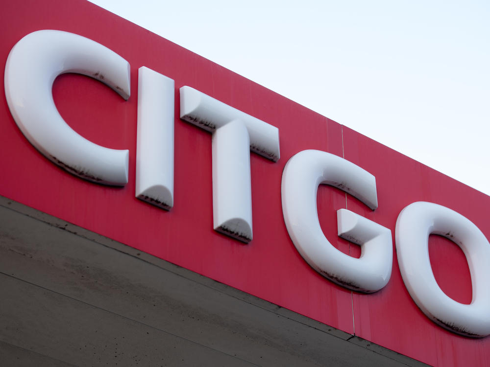 Six executives for Citgo, the US-based subsidiary of the Venezuelan state oil company PDVSA, were convicted and sentenced Thursday to more than eight years for allegations of corruption.