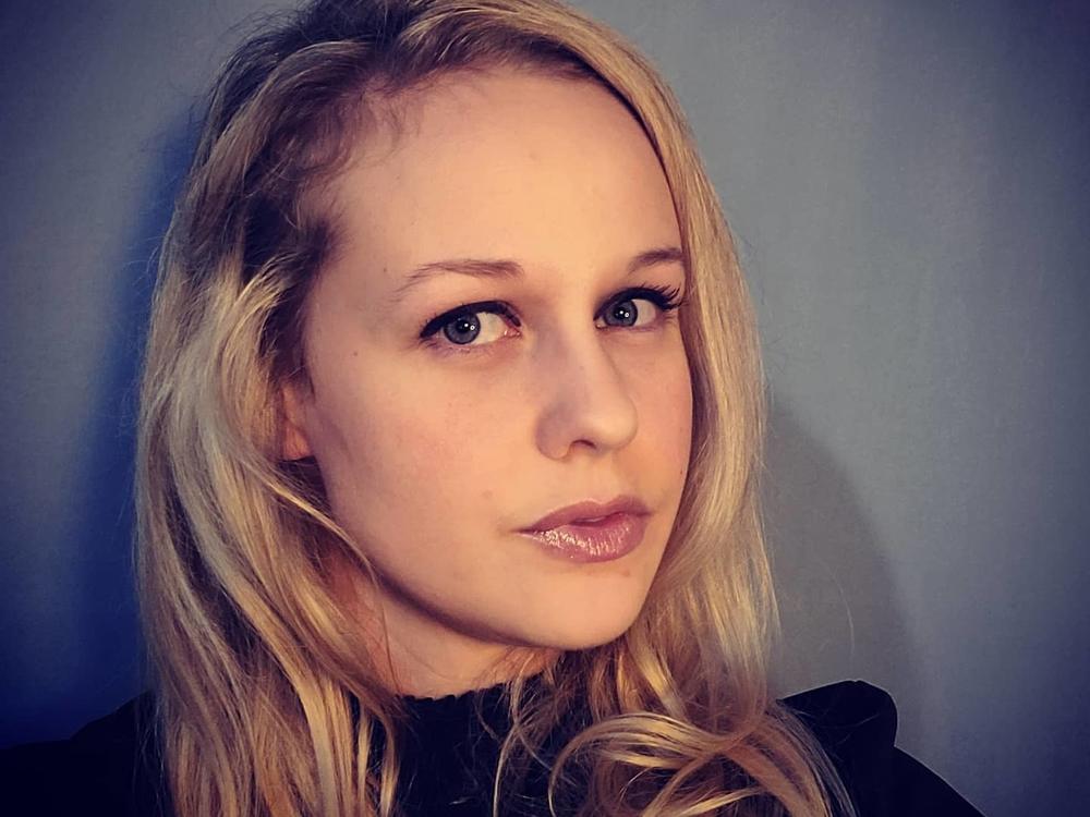 Rebekah Jones says Florida law enforcement agents seized electronic devices from her home in retaliation for her sharing COVID-19 data — and criticizing the state's pandemic response.
