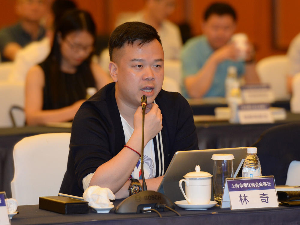 Lin Qi, the chairman and CEO of Yoozoo Games, died on Christmas Day following a weeklong illness that may have stemmed from a poisoned cup of tea.