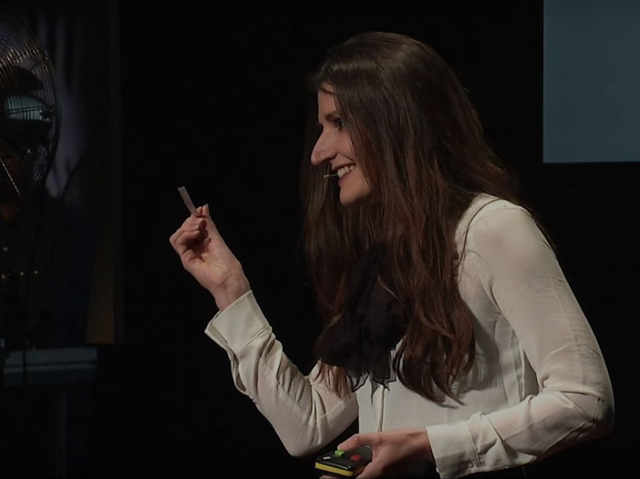 Caro Verbeek speaks on the TEDx stage in Gronigen, Netherlands.