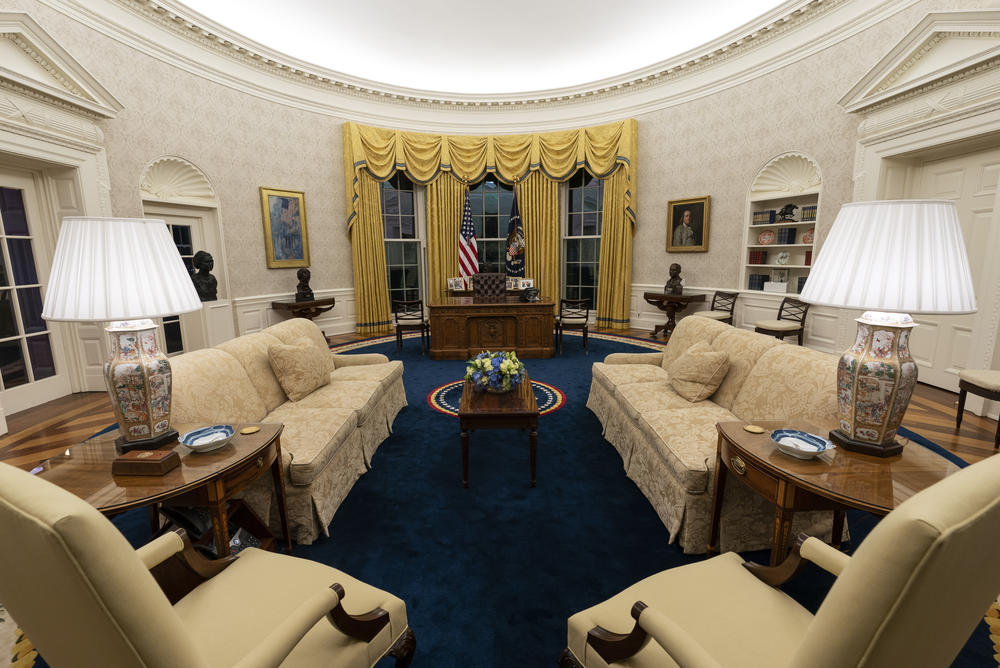 Looking toward the Resolute desk in the Oval Office.