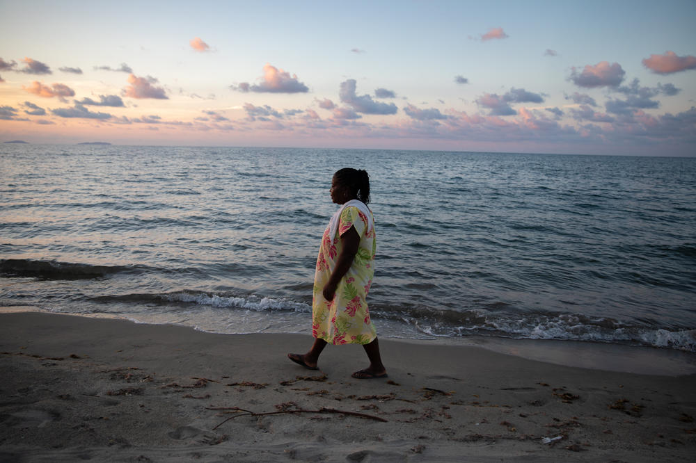 Ella's mother, Tomasa, went back to Rio Esteban when her health began to fail during Tegucigalpa's protracted pandemic lockdown. Village elders treated her with traditional Garifuna medicine, and she swam in the Caribbean. Tomasa has made a full recovery.