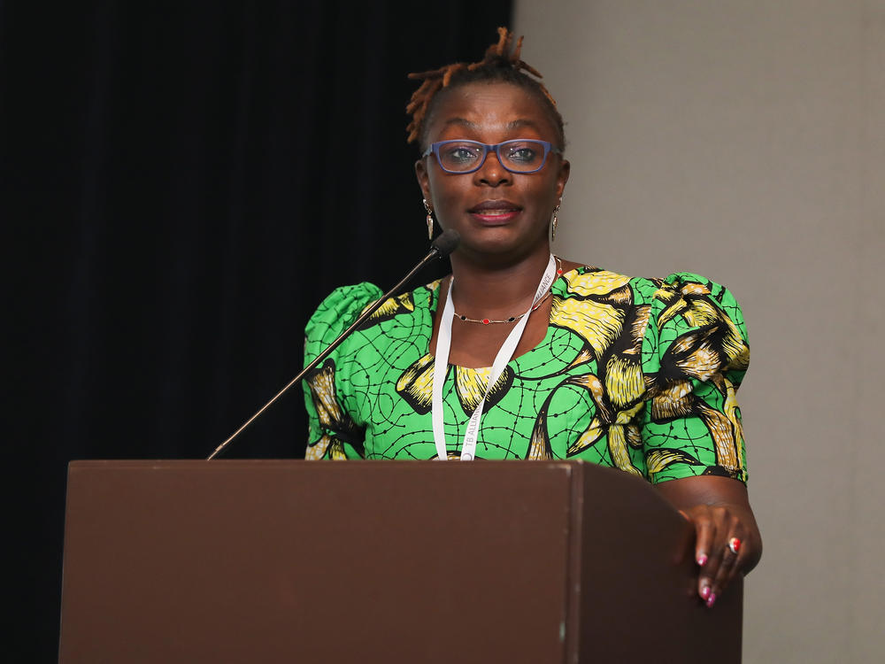 As a young woman, pregnant and HIV-positive, Maurine Murenga did not have easy access to drugs that could save her life. Today she is an activist for equitable health-care. The global distribution of coronavirus vaccines is an issue of concern.