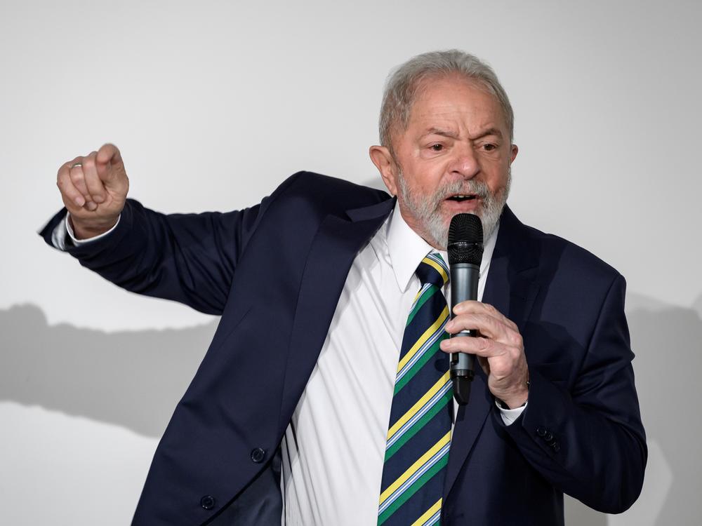 Former Brazilian president Luiz Inácio Lula da Silva delivers a speech in Geneva last year. A Supreme Court justice on Monday annulled corruption convictions against him, citing a court's lack of jurisdiction.