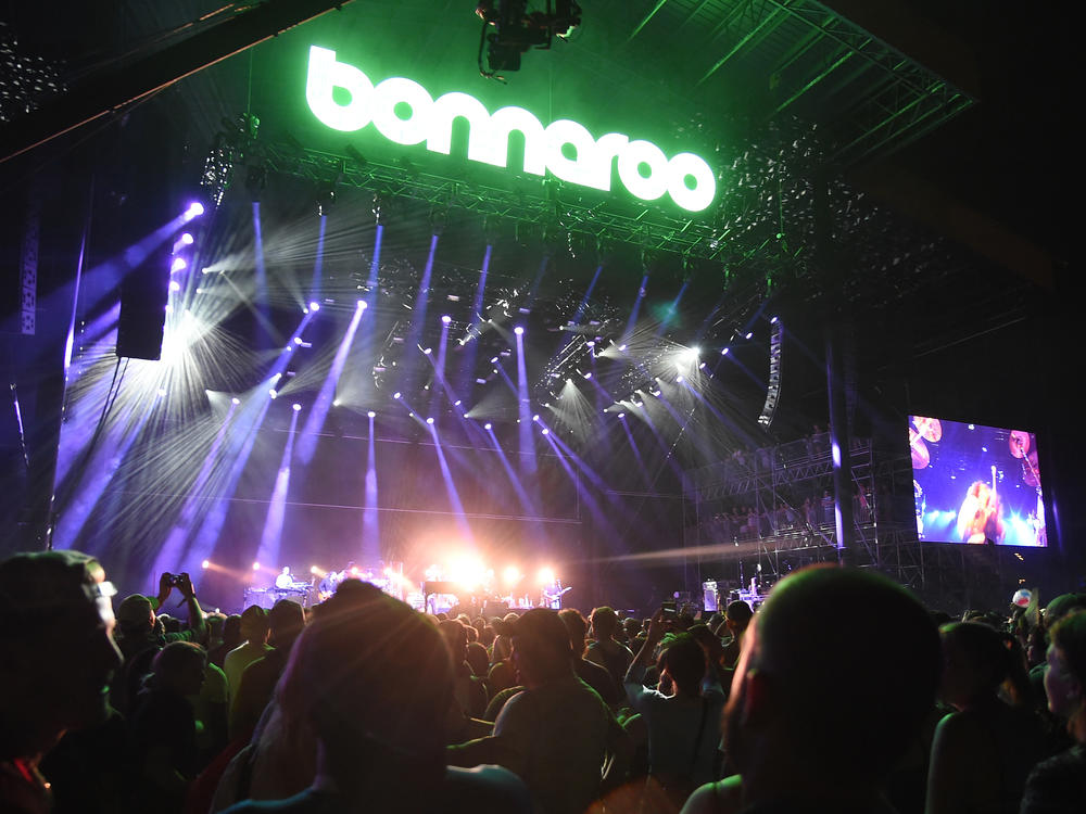 Billy Joel performing at Bonnaroo 2015.