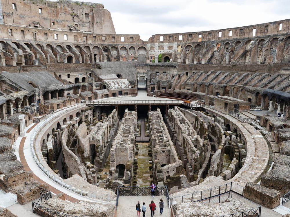 Italian officials have announced a project to build and install a high-tech, retractable floor inside the ancient Roman Colosseum by 2023, some two centuries after archaeologists removed the arena's stage.
