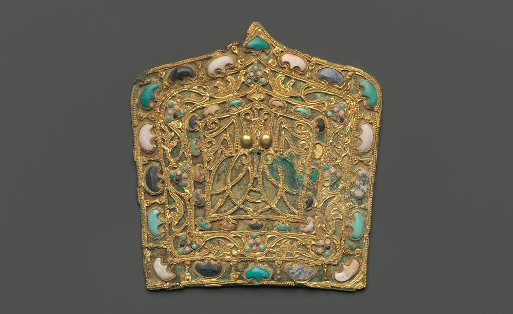 Ornamental Plaque, Eastern Jin dynasty (317–420), 4th–5th century, China, Gilt bronze, gold, lapis lazuli, turquoise, and white coral.