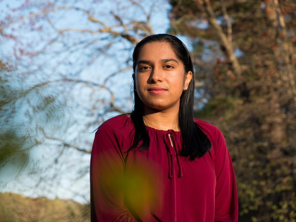 Last year, in her first year of medical school at Harvard, Pooja Chandrashekar recruited 175 multilingual health profession students from around the U.S. to create simple and accurate fact sheets about COVID-19 in 40 languages.