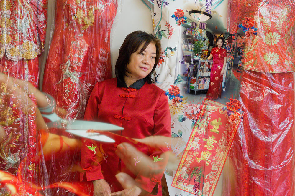 Lisa Lai (黎麗莎), 65, who now owns a cheongsam shop in Philadelphia's Chinatown, left Hong Kong to run a clothing factory in New York City, in 1994.