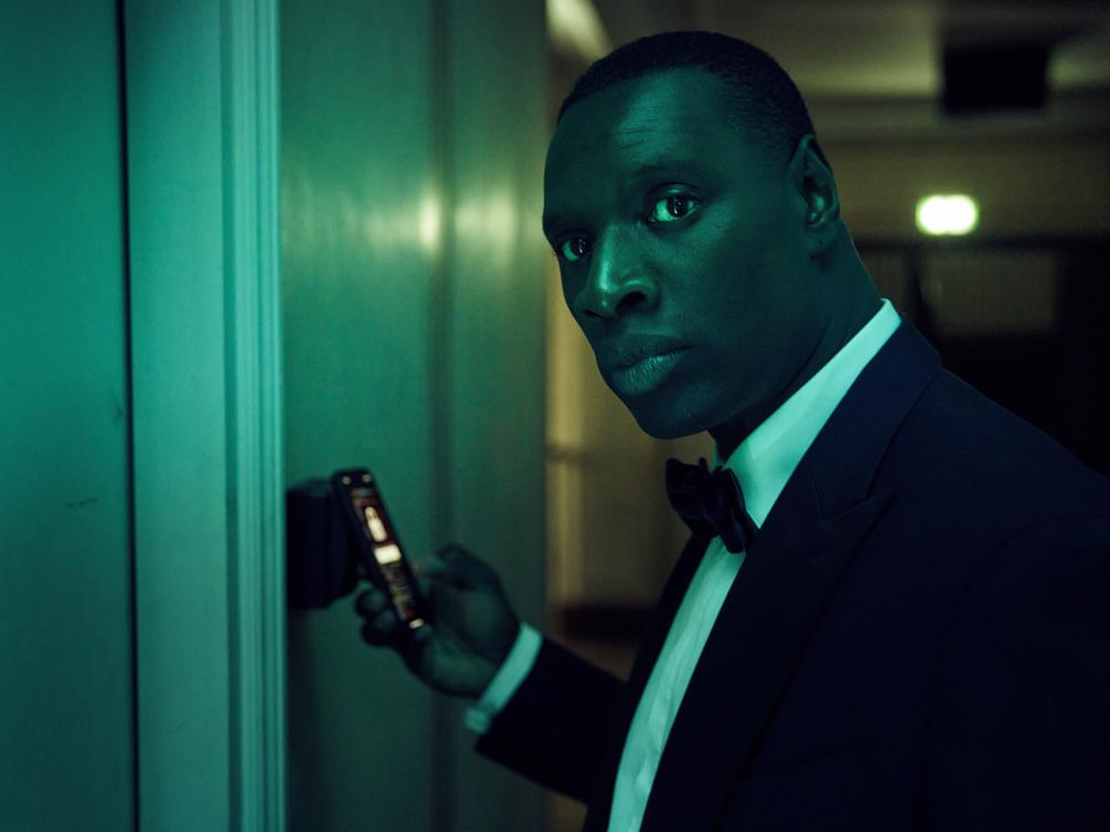Omar Sy stars as a shapeshifting thief in the Netflix series <em>Lupin</em>.