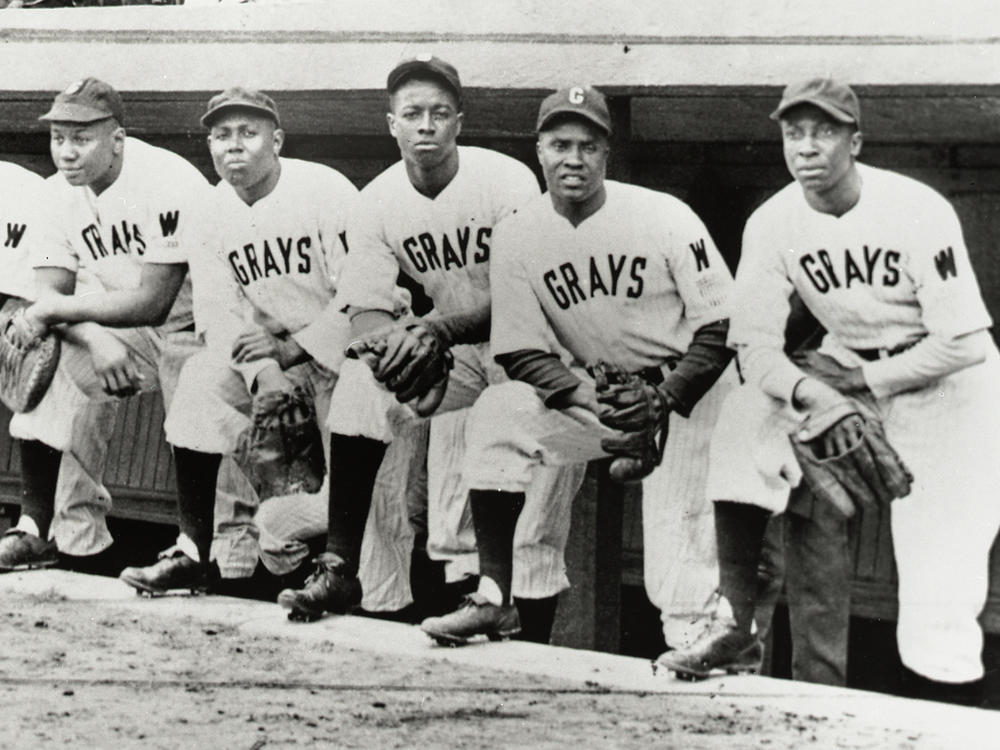 The Washington Homestead Grays, seen here around 1946, split their home games between Pittsburgh and Washington, D.C. The team won the Negro World Series in 1948, the championship's final year.
