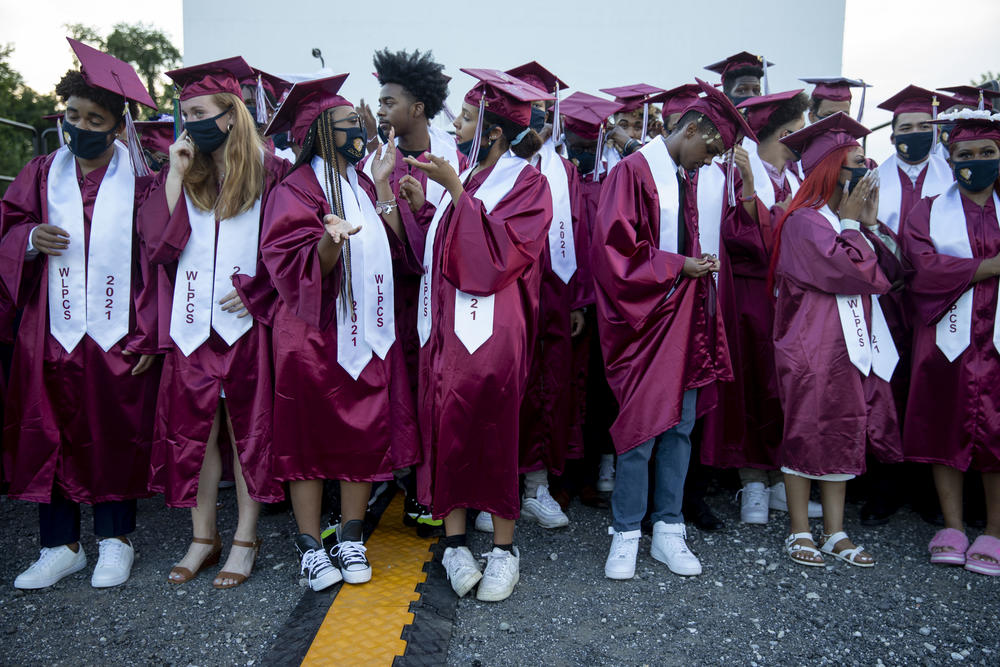 Washington Latin's graduating seniors gather for a class photo before the ceremony begins.