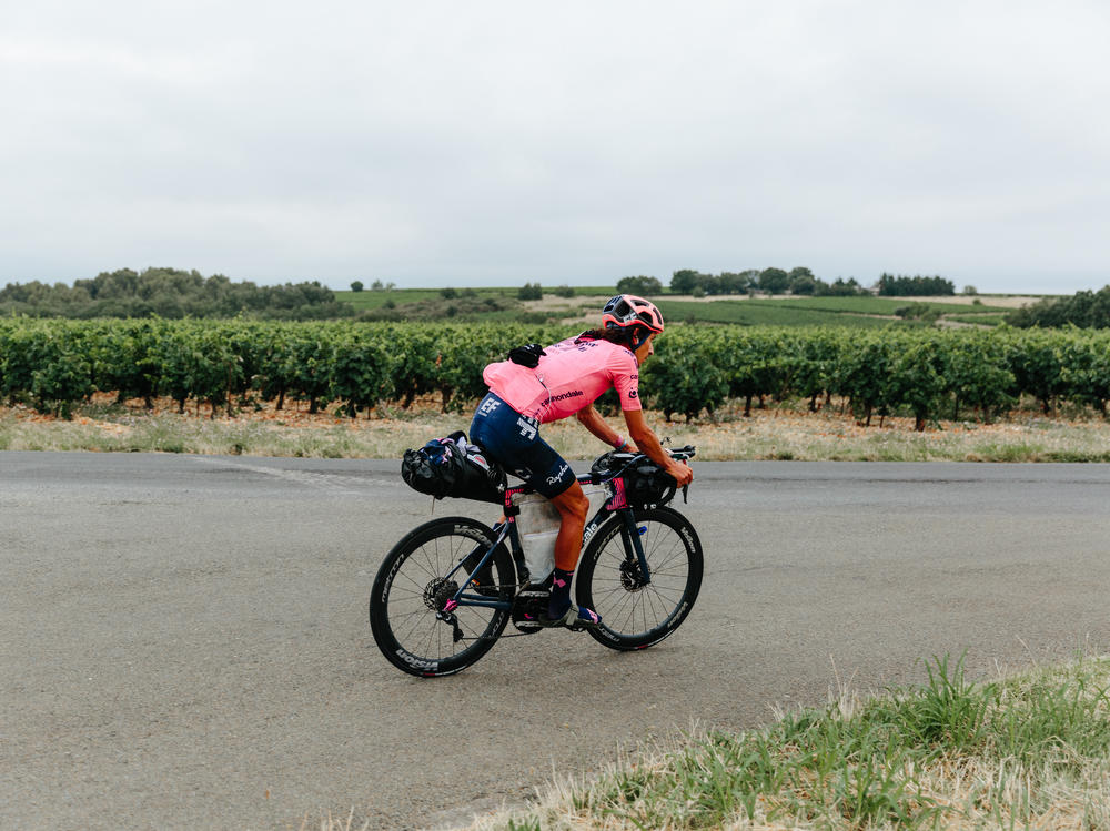 Morton rode around 200 miles most days, though sometimes much more. On the final day, he rode 350 miles in about 20 and a half hours.