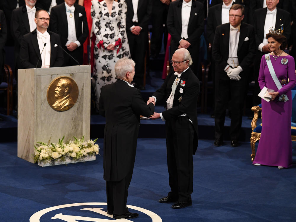 Richard Thaler, winner of the Nobel Memorial Prize in Economic Sciences, receives his award from Sweden's King Carl XVI Gustaf on Dec. 10, 2017, in Stockholm.