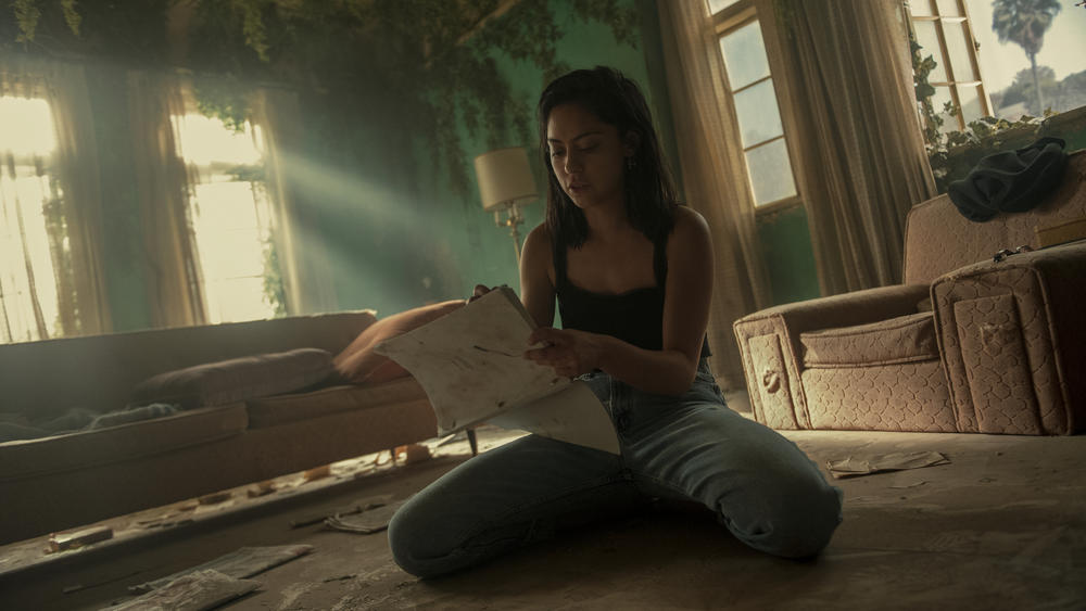 Lisa Nova (Rosa Salazar) in <em>Brand New Cherry Flavor,</em> a tale of Hollywood ... and vines.