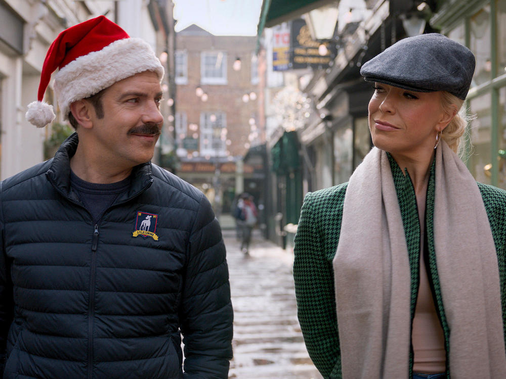 Ted (Jason Sudeikis) and Rebecca (Hannah Waddingham) spend some time together on the Christmas episode of <em>Ted Lasso</em>.