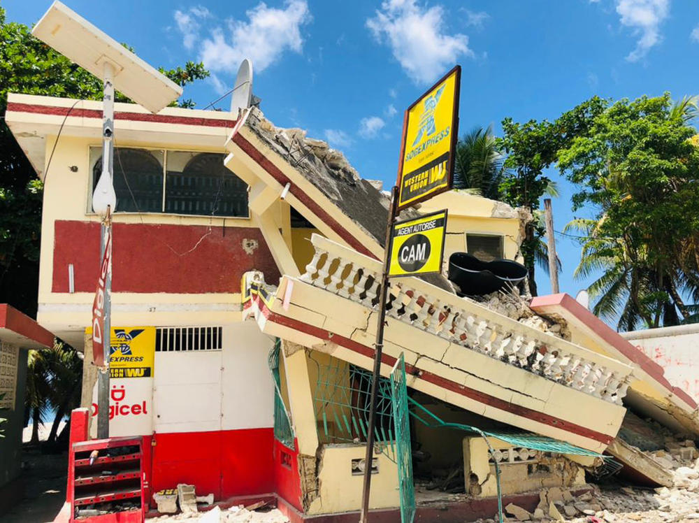 A building collapsed in Petite-Rivière-de-Nippes, Haiti after the earthquake.