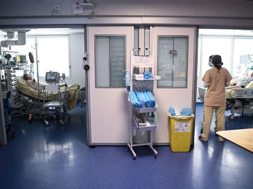 Medical staff tend to COVID-19 patients at the Georges Pompidou European Hospital in Paris in April.