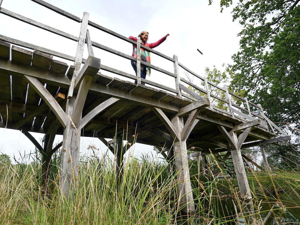 The original Poohsticks Bridge, featured in A.A. Milne's Winnie the Pooh books, has gone up for auction. It's estimated to sell for around $54,000 to $81,000.