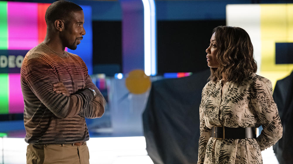 Daniel (Desean Terry) is looking for some help from Mia (Karen Pittman).
