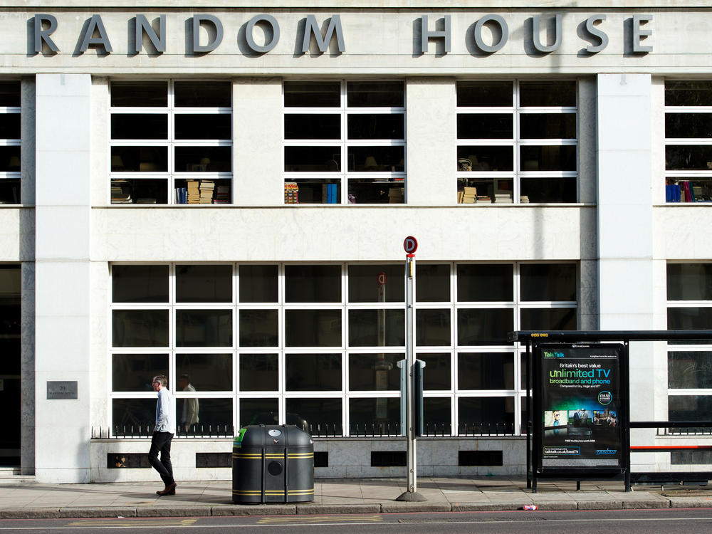 A picture shows the headquarters of publishers Random House in Central London on October 29, 2012 before it merged with Penguin. AFP PHOTO / LEON NEAL (Photo credit should read LEON NEAL/AFP via Getty Images)