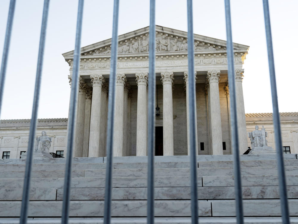 The U.S. Supreme Court will hear arguments in a case centered on the FBI's surveillance of mosques after 9/11.