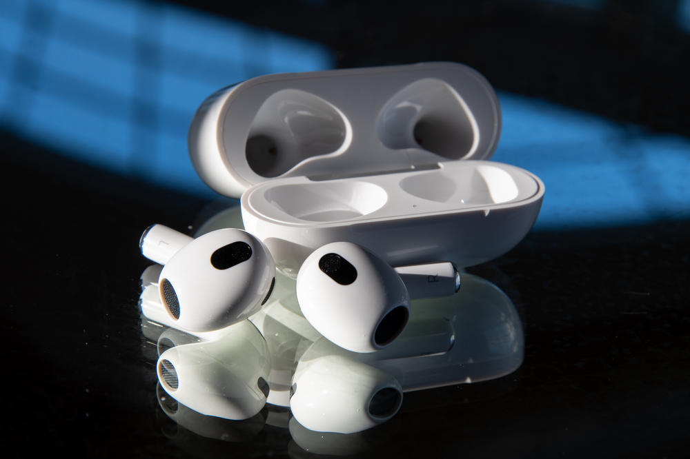 Apple AirPods (3rd generation)