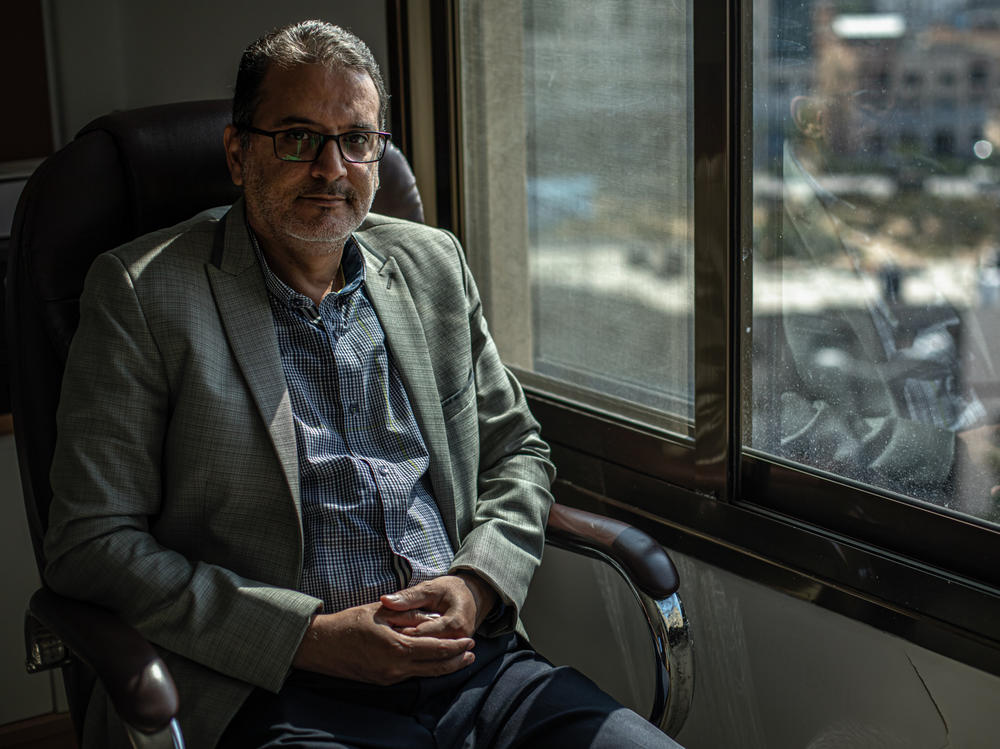 Yasser Abu Jamei, a psychologist, is the director of the Gaza Community Mental Health Programme. He tells parents, 